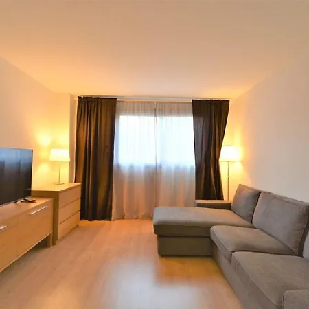5 Minutes Away From The Apartment *